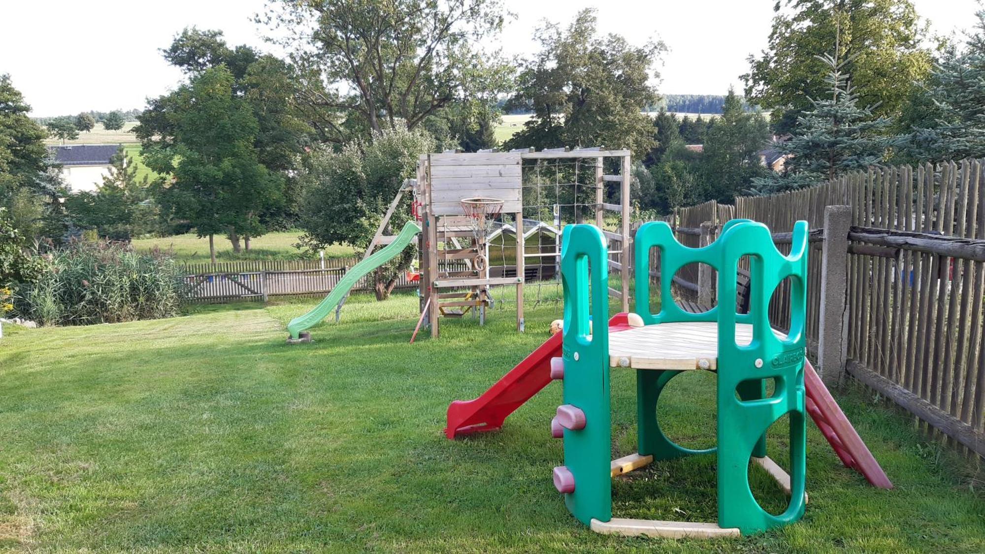 Ferienwohnung Reissmann Heinsdorfergrund エクステリア 写真